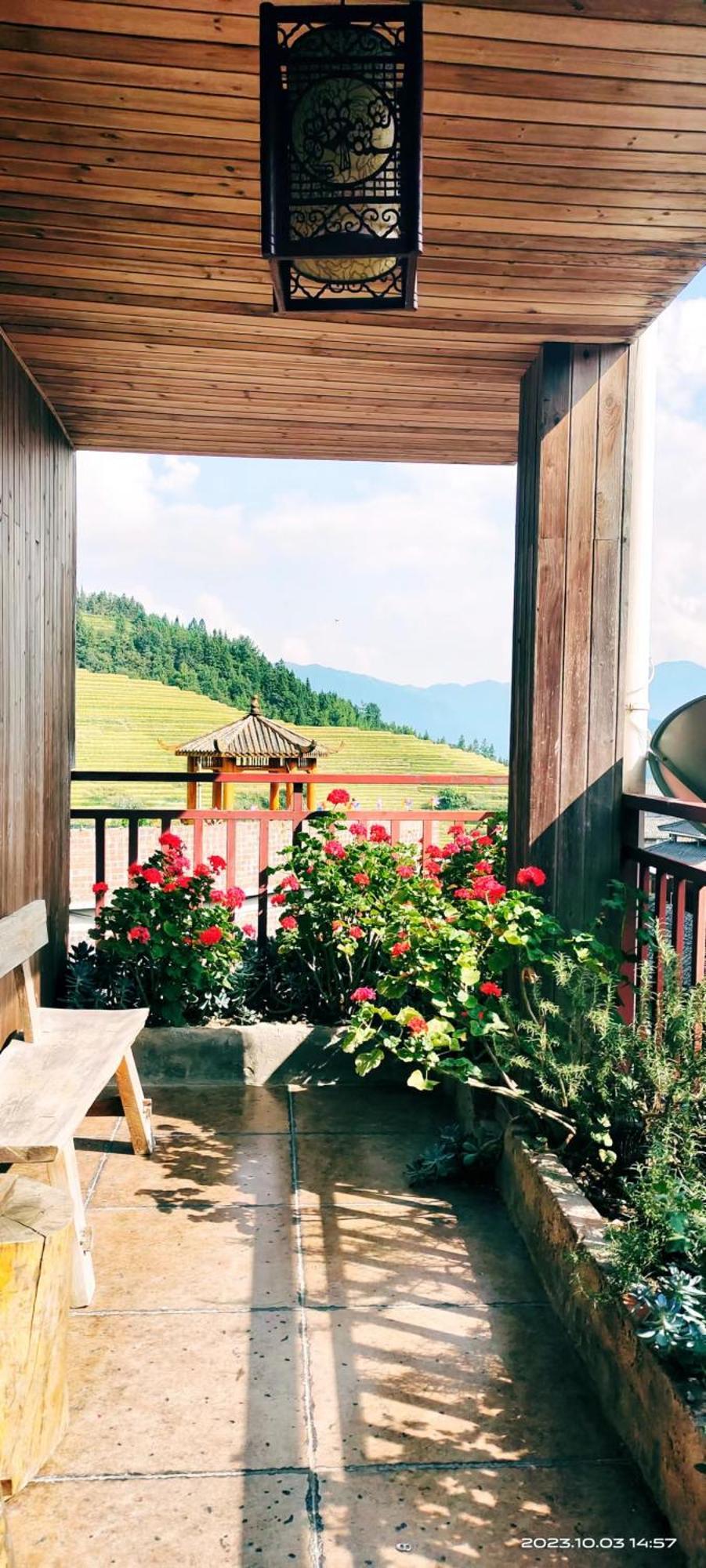Longji Holiday Hotel Лунгшен Екстер'єр фото